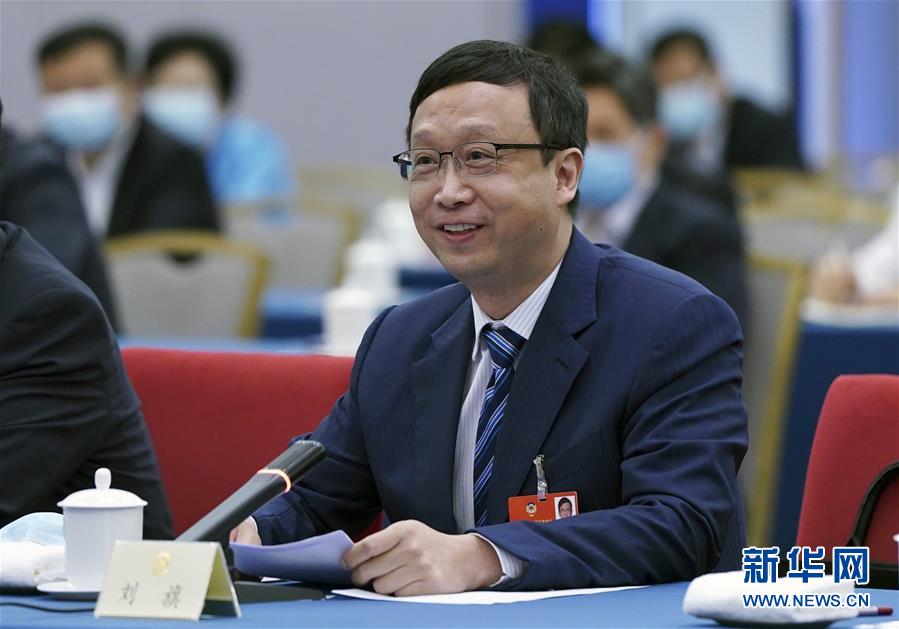 （新華全媒頭條·圖文互動）（4）從人民中汲取磅礴力量——習(xí)近平總書記同出席2020年全國兩會人大代表、政協(xié)委員共商國是紀(jì)實